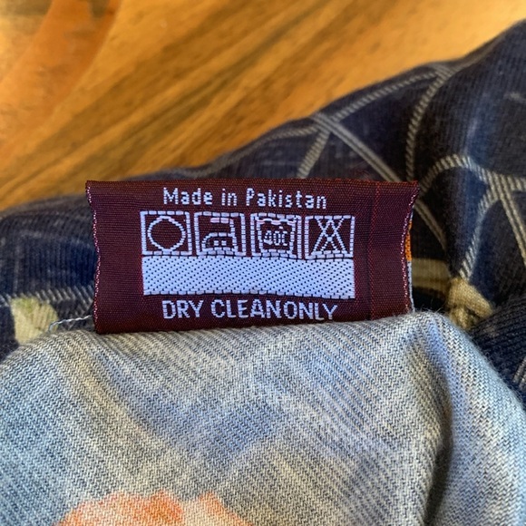 Simrans pret Pakistani Kurta Long Sleeve Blue Beaded Embroidered Women’s Medium - Picture 10 of 11